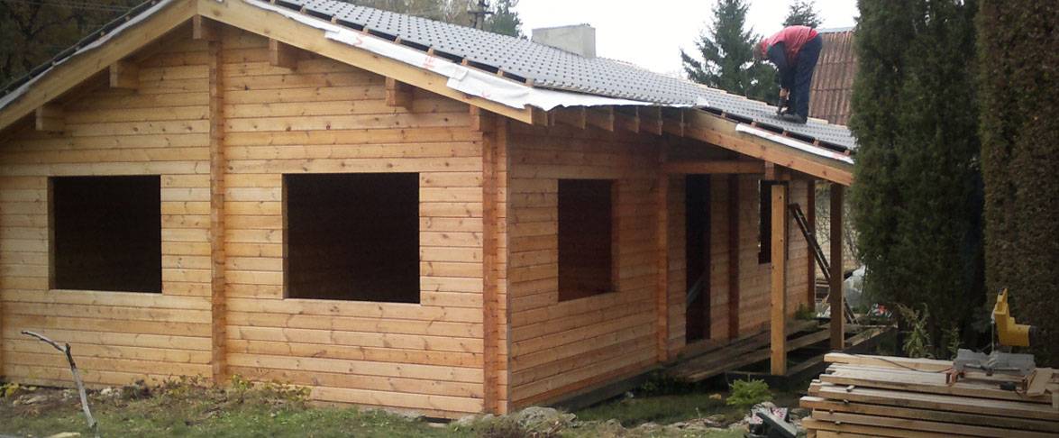 Roofing the summerhouse 